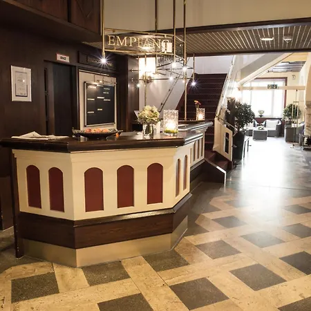 Bad Hotel 4*